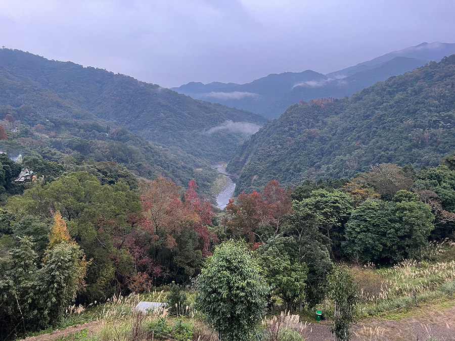 一抹河露營區